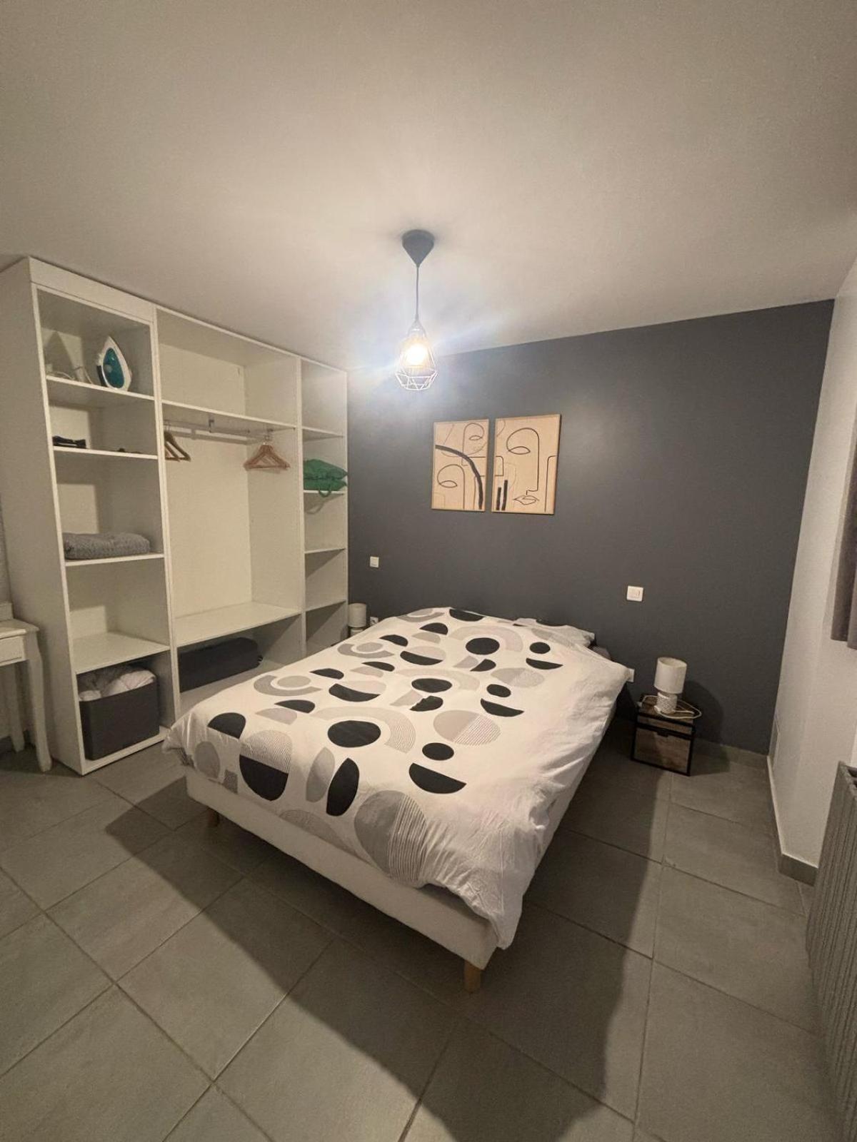 Appartement En Aveyron Aubin  Bagian luar foto